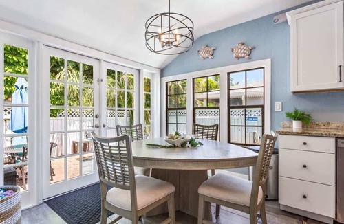 Bay Esplanade House | Coconut Beach House, Private Pool Home