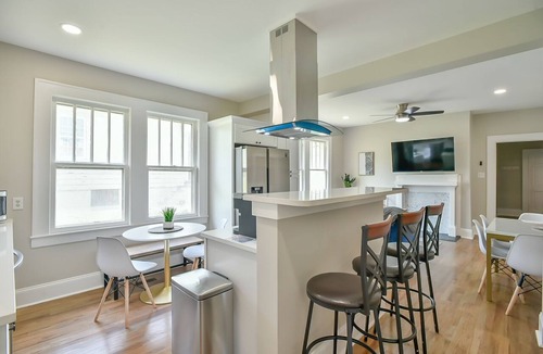 East Durham House | Comfortable 6 Bdrm~Fenced Backyard~Near Downtown!