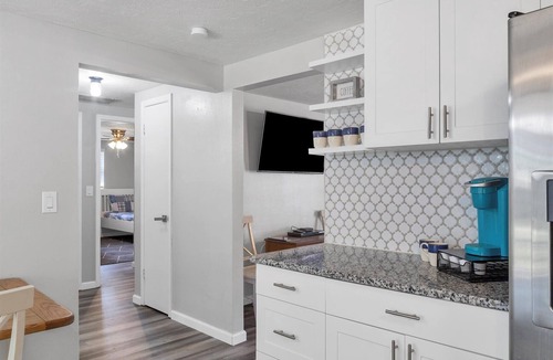 Sarasota Springs House | Comfy Sarasota House Close to Everything - 10 Minutes to Siesta