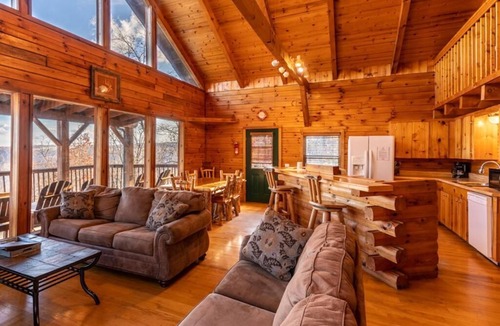 Ponca Condo | Compton Mountain Cabin w/Big Mountain Views