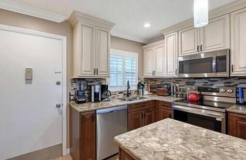 Siesta Key Condo | Condo # 111 Luxurious Living by Siesta Beach in this renovated 2b/1b ground floor unit