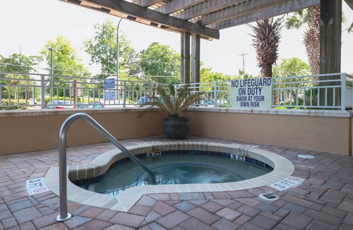 North Myrtle Beach Condo | Condo ∙ 3 bedrooms ∙ 6 guests