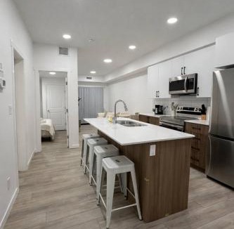 West Edmonton House | Condo w 2 Beds 13 Mins from West Edmonton Mall
