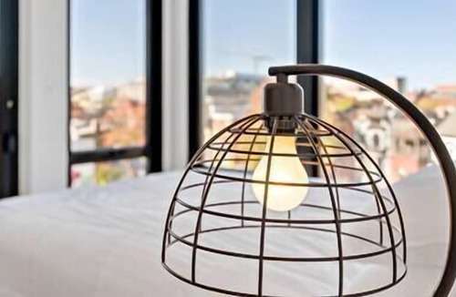 Shaw Bed & Breakfast | Contemporary | Downtown | Views | Luxury