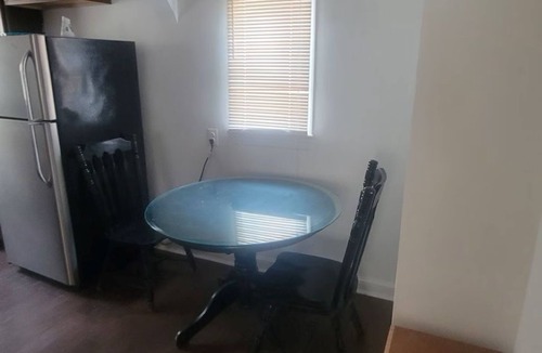 Bellevue Apartment | Convenient Bolling AFB walk-up