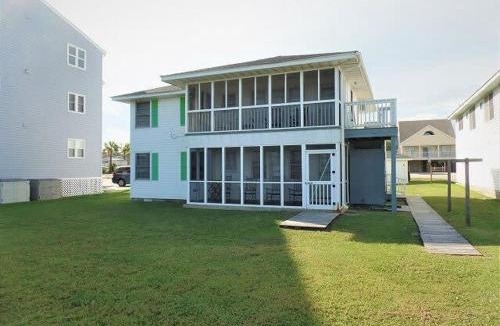 Windy Hill House | Cool Air Cottage Downstairs OF Duplex