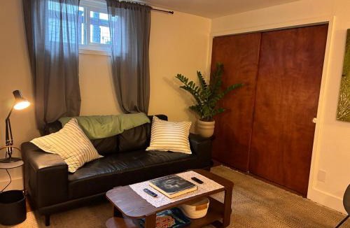 North Beacon Hill Apartment | Cool Apartment in vibrant Seattle neighborhood