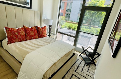 Southwest Apartment | CORPORATE RENTAL ON THE RIVER IN SOUTHWEST WASHINGTON DC