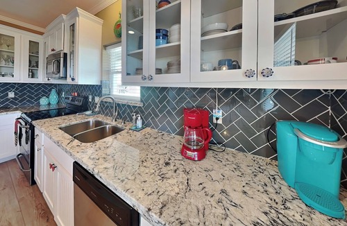 Indian Beach Cottage | Cottage By The Sea by Ryson Vacation Rentals