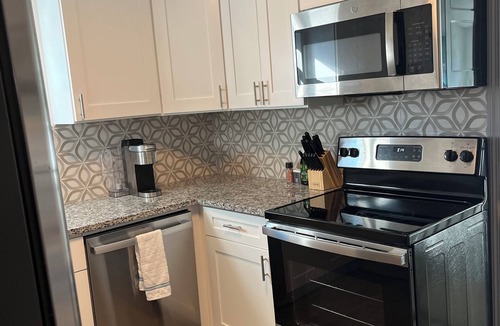 Park East House | Cottage Downtown SRQ - RV/Boat Parking - Fully Fenced Pet Friendly