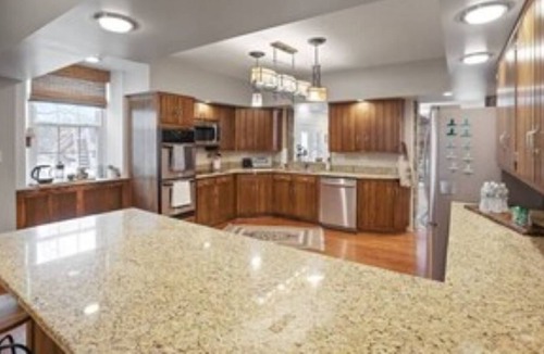 Newark Other | Country Farmhouse Estate, Pool, Retreat, Pets YES, Summer, Spring, Fall, Winter