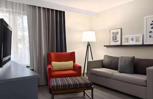 Swiss Manor Hotel | Country Inn & Suites by Radisson - Flagstaff East Route 66