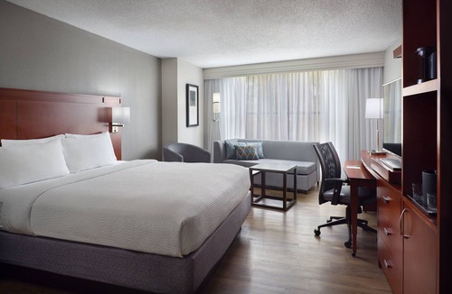 Downtown Decatur Hotel | Courtyard Atlanta Decatur Downtown/Emory