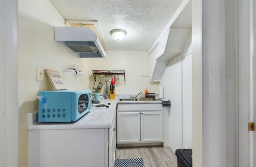 Pine Forest House | Cozy 1-bedroom Apartment in serene Fayetteville with BackyardI Minutes from Base