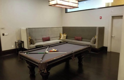 Merrifield Apartment | Cozy 1-bedroom apartment . Walking distance to restaurants and shops