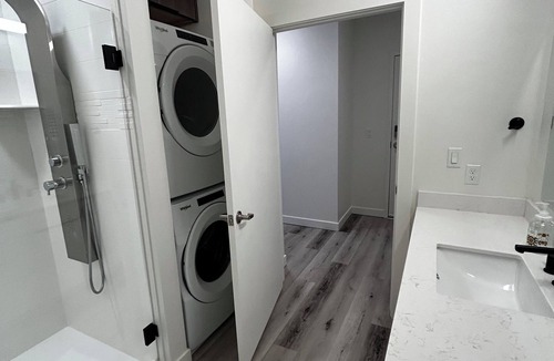 Rio Grande Apartment | Cozy 1-bedroom Loft next to Convention Center in downtown Salt Lake City