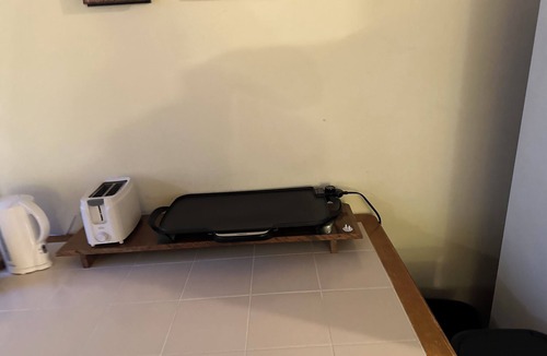 Ashburn Apartment | Cozy 1-bedroom studio type living in tranquil Broadlands with AC & private bath.