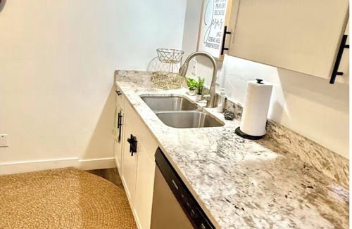 Orem House | Cozy 2 king bedrooms, 1 bath in the heart of Orem