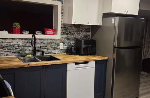 Yellowknife House | Cozy 3 bedroom 2 bathroom house