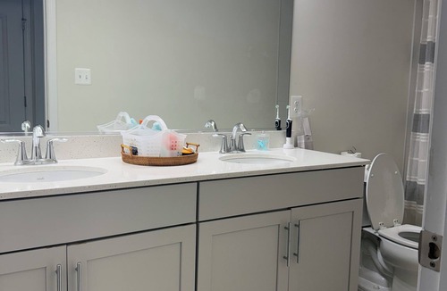 Hanover Condo | Cozy 3-bedroom condo with WiFi, AC in fabulous Hanover pet and family friendly