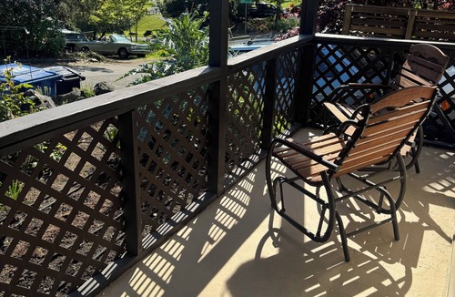 Atlantic House | Cozy 3 Bedroom House Close to Downtown & 1 Block from Judkins Park Light Rail