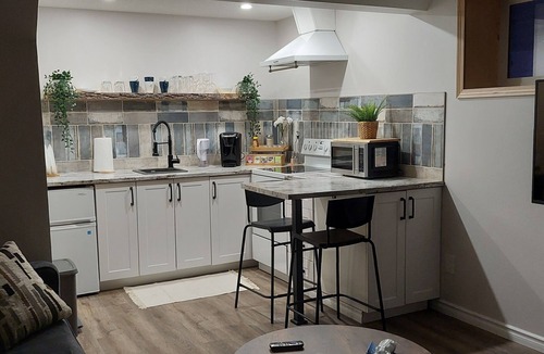 Cochrane Bed & Breakfast | Cozy basement suite near the mountains