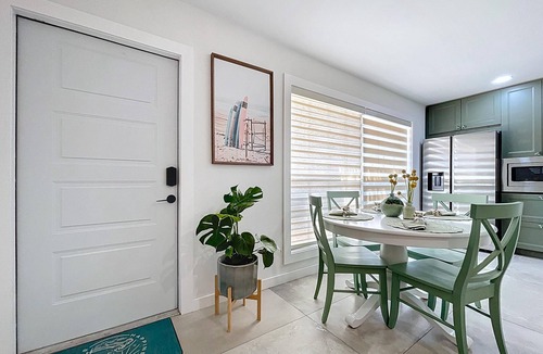 Bradenton Beach Cottage | Cozy Beachside cottage at Tradewinds/1BR/POOL/steps to beach.Unit1 available too