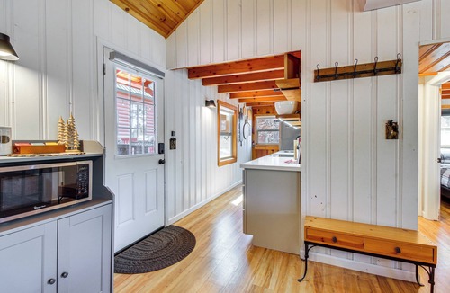 Pinetop Cottage | Cozy Cabin + Casita Pinetop Forest Retreat