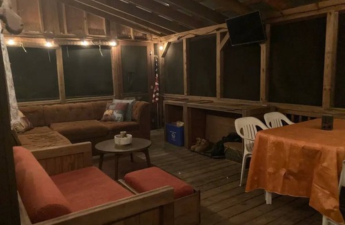 Bath House | Cozy cabin nestled in the White Mountains