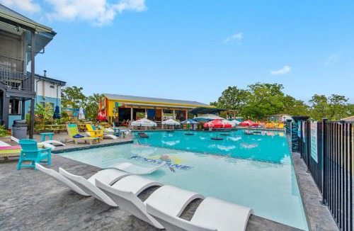 Indian Point House | Cozy Condo at Rock Lane Resort