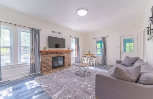 Champlin House | Cozy & Convenient Champlin Oasis