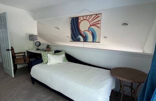 Little River Cottage | Cozy Cottage in a Fishing Village of Historic Little River