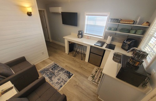 Murrells Inlet Cottage | Cozy cottage in enjoyable Murrells Inlet with WiFi, AC