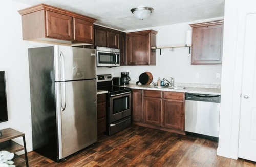 Central Business District House | Cozy Downtown Provo Suite near Front Runner, LDS City Center Temple, Conf Center