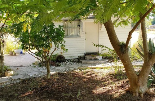 Titusville Cottage | Cozy Efficiency Cottage in Titusville. Close to the Indian River.