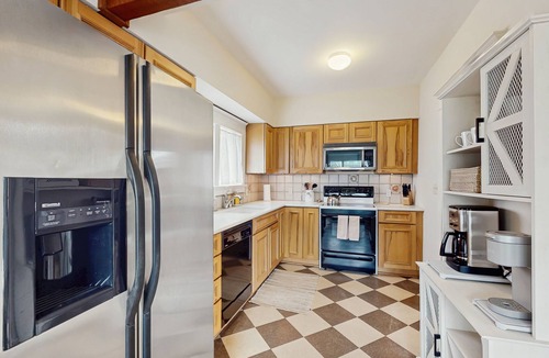 Green Lake House | Cozy historic retreat with sunroom office, near Green Lake and city highlights