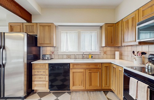 Green Lake House | Cozy historic retreat with sunroom office, near Green Lake and city highlights