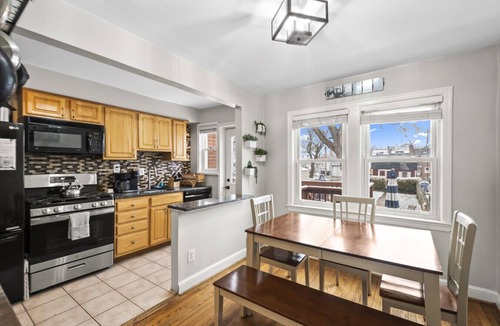 Northeast House | Cozy home Centrally located free parking sleeps 8