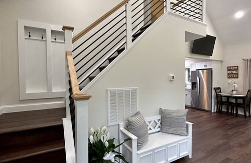 Calverton Cottage | Cozy modern cottage on over 250 acres with 3/4 mile of Hazel river frontage!
