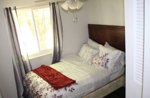 Springfield House | Cozy Posh 3BRs/3 Baths in spring field near Washington DC