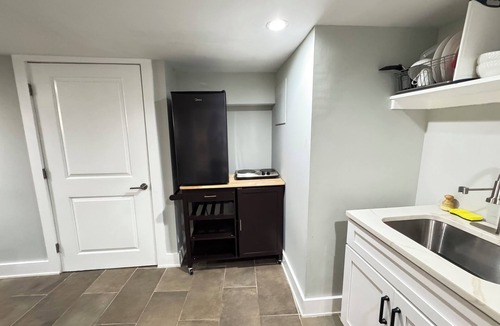 Brookland Apartment | COZY Updated Basement in DC Near Metro