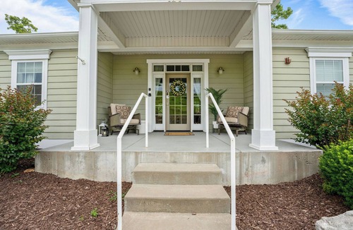 Branson Villa | Cozy Villa Violà *Golfing & Downtown* Sleeps 8