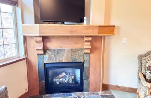 Zermatt Apartment | Cozy Zermatt King Villa Near Park City Ski Resorts - 3072