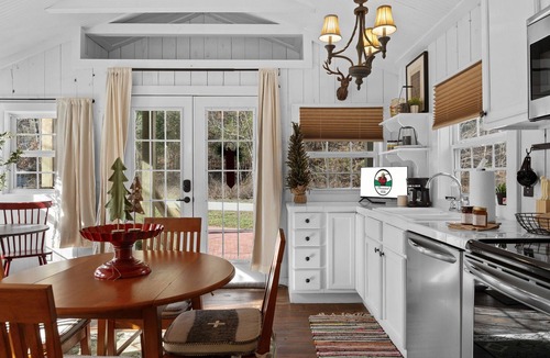 Blue Eye Cabin | Creekside Cabin W/Pool Access Private Hot Tub Near Thunder Ridge Sleeps 4