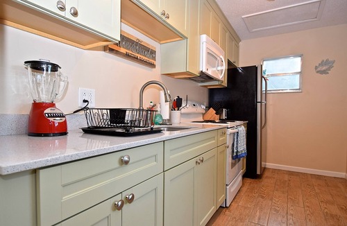 Siesta Key House | Crescent Street 1138 B | Pet Friendly, Pool Access