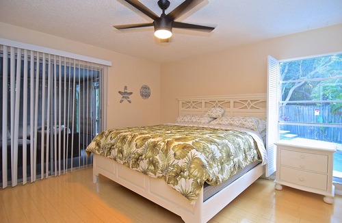 Siesta Key House | Crescent Street 1138 B | Pet Friendly, Pool Access