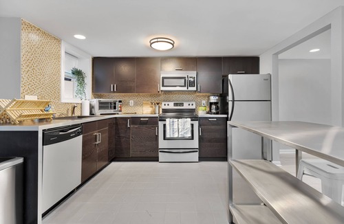 Near Northeast Apartment | Cute 1 Bedroom Apartment near Union Market
