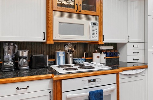 Petoskey Condo | Cute Condo on Round Lake in Petoskey