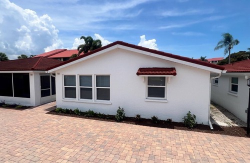 Siesta Key Villa | D05 - Where Flip Flops and Tank Tops Are Formal Wear