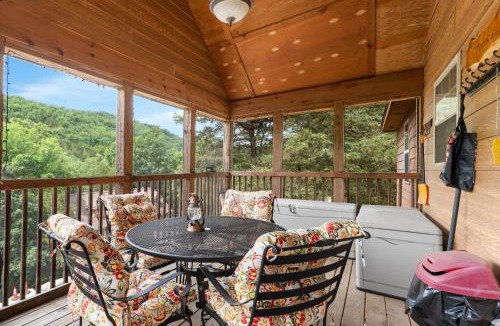 Branson West Cabin | Dakota Lodge Home